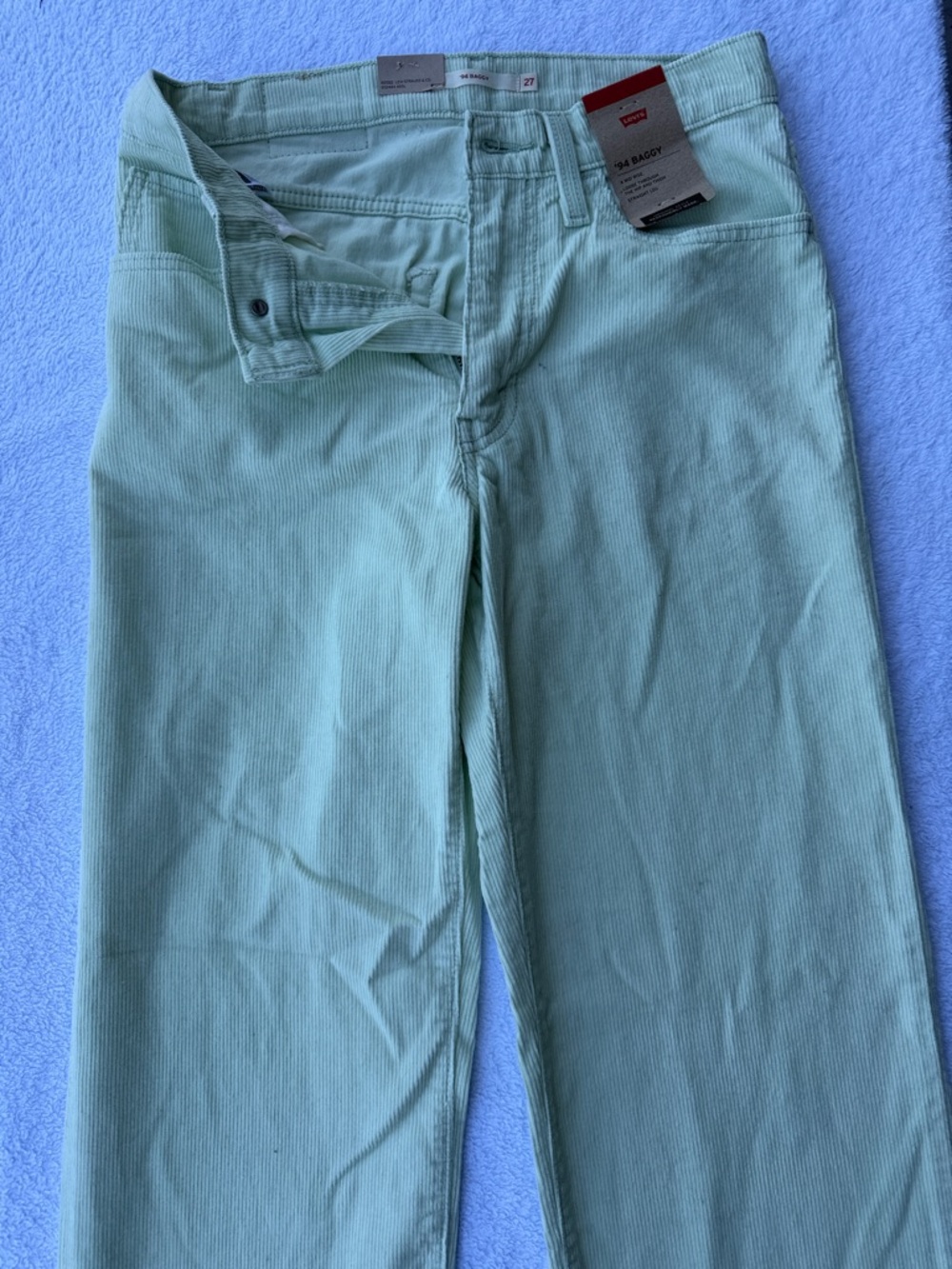 Levi's Women’s Mint Green Straight Leg Jeans